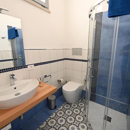 Torre Letus 3* 몬탈레그로